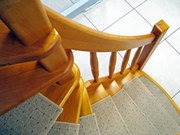 Деревянные лестницы от компании «Лигнариус»: стильно, надежно, выгодно