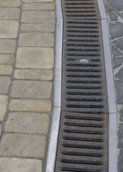 тротуарная плитка,  водоотводные системы,  бетонная колонна - foto 0